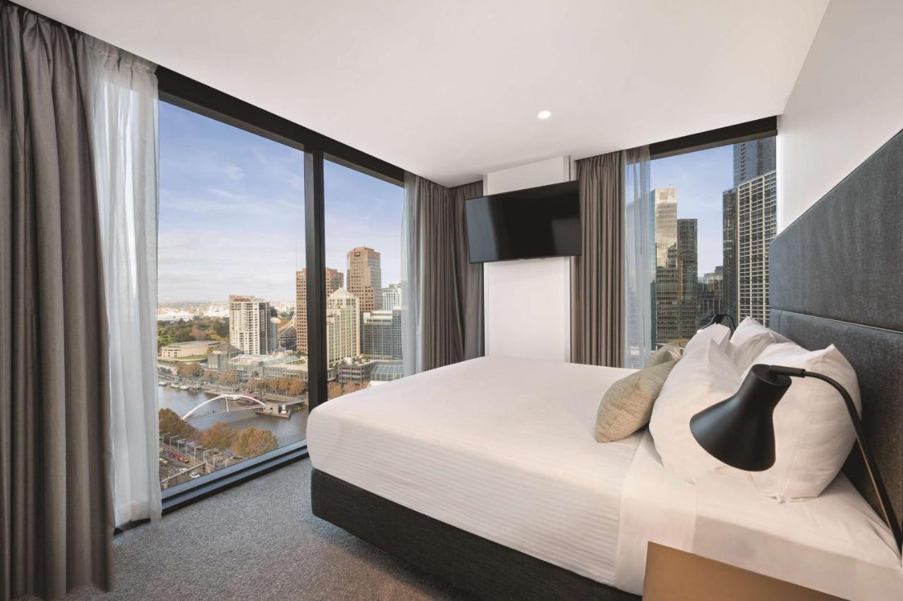 Vibe Hotel Melbourne Exterior photo